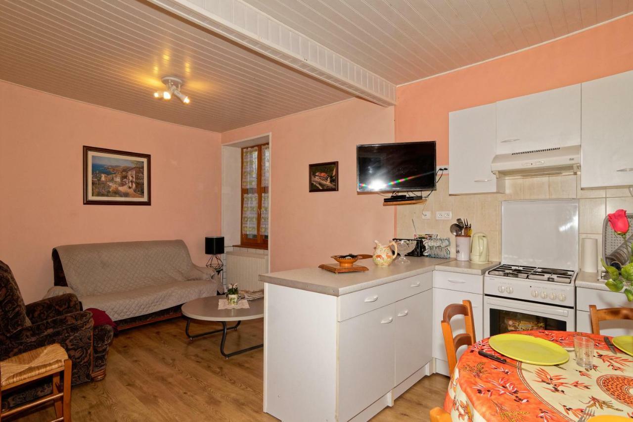 gite de Sauviat 25 chemin du grand Pacher le bourg de Sauviat 63120 Extérieur photo