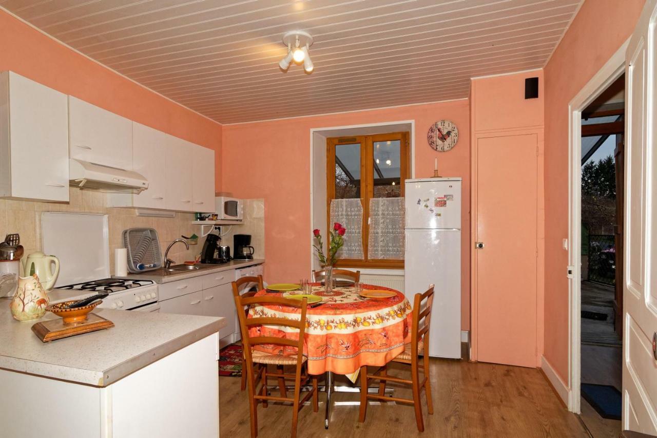 gite de Sauviat 25 chemin du grand Pacher le bourg de Sauviat 63120 Extérieur photo